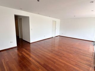 Foto 3 de VENTA DE LINDO DEPARTAMENTO EN CHACARILLA, SAN BORJA