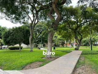 Foto 1 de EXCELENTE OPORTUNIDAD CASITA EN CONDOMINIO ACCESO A PARQUE EN VENTA SAN ISIDRO
