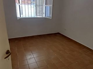 Foto 11 de Casa en venta de 2 dormitorios c/ cochera en Lujan