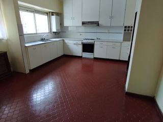 Foto 16 de Departamento en alquiler de 3 dormitorios c/ cochera en Centro