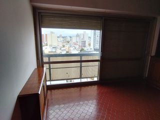 Foto 3 de Departamento en alquiler de 3 dormitorios c/ cochera en Centro