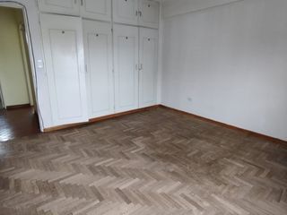 Foto 10 de Departamento en alquiler de 3 dormitorios c/ cochera en Centro