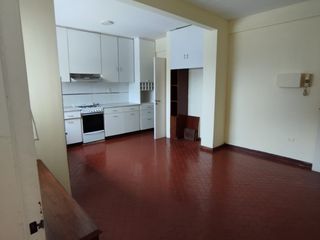Foto 8 de Departamento en alquiler de 3 dormitorios c/ cochera en Centro
