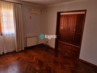 Foto 8 de Casa en venta 270 m2 en Tres Cerritos