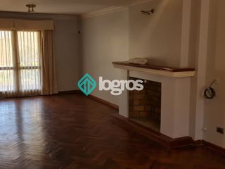 Foto 16 de Casa en venta 270 m2 en Tres Cerritos
