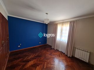 Foto 3 de Casa en venta 270 m2 en Tres Cerritos