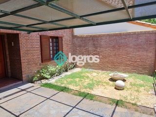 Foto 30 de Casa en venta 270 m2 en Tres Cerritos