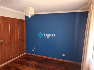 Foto 4 de Casa en venta 270 m2 en Tres Cerritos