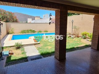 Foto 24 de Casa en venta 270 m2 en Tres Cerritos