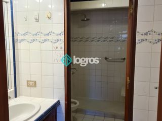 Foto 11 de Casa en venta 270 m2 en Tres Cerritos