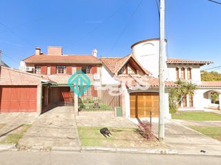 Foto 1 de Casa en venta 270 m2 en Tres Cerritos