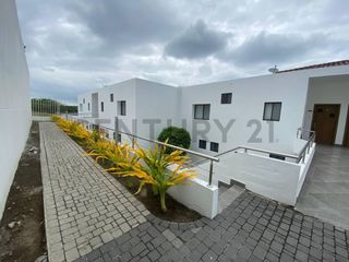 Foto 8 de Departamento amoblado en urbanización exclusiva – Montecristi Golf Club