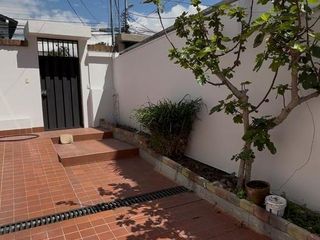 Foto 2 de Arriendo Casa en Cumbayá | Urbanización Privada