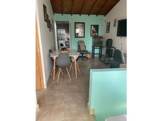 Foto 3 de Venta de casa segundo piso en Guayabal la colinita