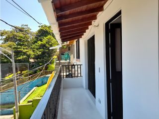 Foto 2 de Venta de casa segundo piso en Guayabal la colinita
