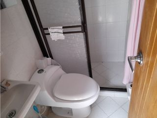 Foto 12 de Venta de casa segundo piso en Guayabal la colinita