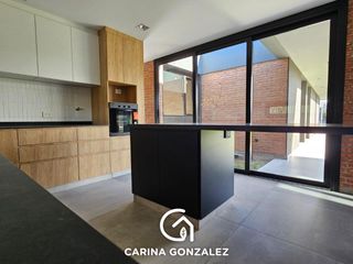 Foto 10 de VENTA CASA NIVEL GERENCIAL B° PRIVADO SAUCES DEL LIMAY NEUQUEN CAPITAL
