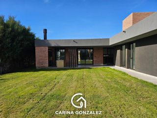 Foto 18 de VENTA CASA NIVEL GERENCIAL B° PRIVADO SAUCES DEL LIMAY NEUQUEN CAPITAL