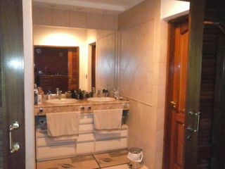 Foto 8 de CASA EN VENTA  Z/AV. CHACABUCO Y AV. LAVALLE