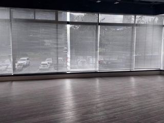 Foto 4 de Rento Oficina en Av. De los Shyris