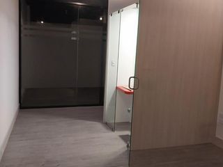 Foto 7 de Rento Oficina en Av. De los Shyris