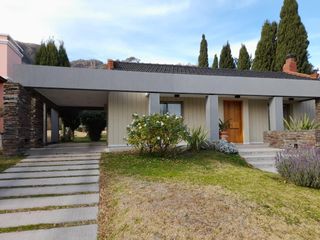 Foto 2 de VENTA Casa 3 dormitorios. Los Quebrachos I