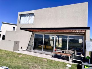 Foto 33 de VENTA CASA A LA LAGUNA BARRIO SAN SEBASTIAN A1