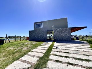 Foto 4 de VENTA CASA A LA LAGUNA BARRIO SAN SEBASTIAN A1
