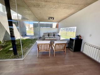Foto 8 de VENTA CASA A LA LAGUNA BARRIO SAN SEBASTIAN A1