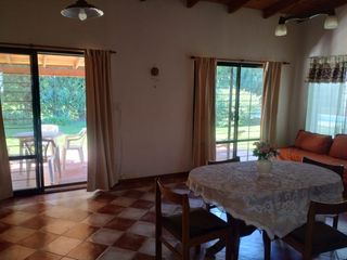 Foto 10 de Alquiler Casa Dos Dormitorios Jardin Parquizado. Funes Garita 18