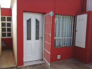 Foto 2 de ALQUILER DE VIVIENDA EN ZONA SUR