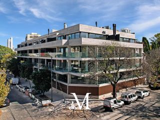 Foto 1 de Departamento 4 ambientes en dos plantas con jardín y parrilla en Lomas de Nuñez valor contado