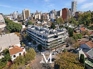 Foto 9 de Departamento 4 ambientes en dos plantas con jardín y parrilla en Lomas de Nuñez valor contado