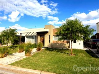 Foto 2 de ALQUILER-EXCELENTE CASA EN SAN RAMIRO-LOTE CENTRAL -PDE
