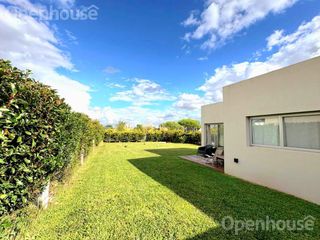 Foto 4 de ALQUILER-EXCELENTE CASA EN SAN RAMIRO-LOTE CENTRAL -PDE