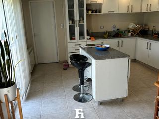 Foto 7 de Chalet en venta de 5 ambientes