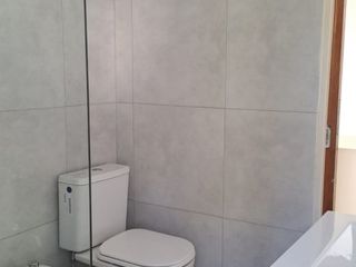 Foto 10 de Duplex en Pinamar para 6. Comodidad y Ubicacion Perfecta - 2 Dormitorios con Patio y Parrilla