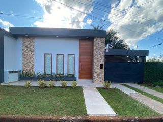 Foto 2 de Casa en VENTA en Obera