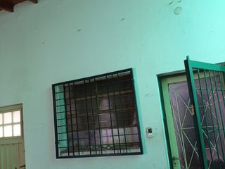 Foto 9 de Venta casa 4 ambientes c/ terreno, Villa Lugano