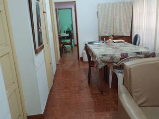 Foto 3 de Venta casa 4 ambientes c/ terreno, Villa Lugano