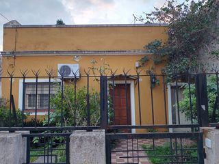 Foto 23 de Venta casa 4 ambientes c/ terreno, Villa Lugano