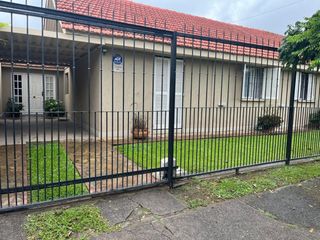 Foto 1 de CASA EN VENTA BARRIO BANCARIO