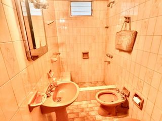Foto 10 de Venta Casa 4 ambientes con garage y fondo lote de 10 x 29 - Villa Lugano