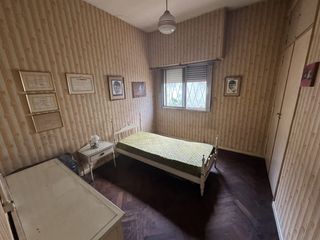 Foto 4 de Venta Casa 4 ambientes con garage y fondo lote de 10 x 29 - Villa Lugano