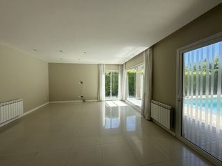 Foto 8 de Casa en alquiler en Barrio Rumenco