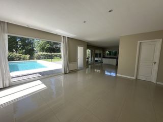 Foto 10 de Casa en alquiler en Barrio Rumenco