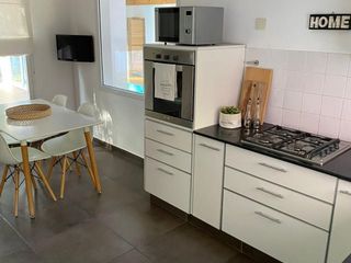 Foto 5 de Casa con piscina en alquiler temporario