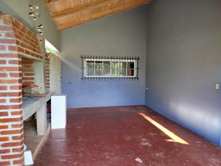Foto 10 de CASA EN ALQUILER TRES DORMITORIOS CON PATIO GRANDE, SOBRE AV. DE LAS AMERICAS