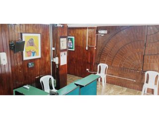 Foto 4 de La Colón, Local Comercial en Renta, 149m2, 2 Ambientes