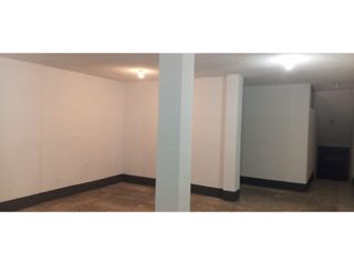 Foto 5 de La Kennedy, Local Comercial en Renta, 250m2, 1 Ambiente